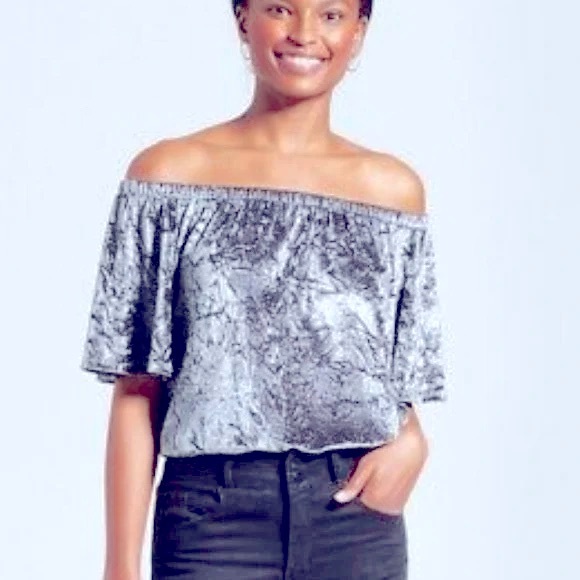 Knox Rose Tops - Knox Rose Short Sleeve
Velvet Top sz S